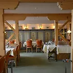 阿尔彭酒店 3*