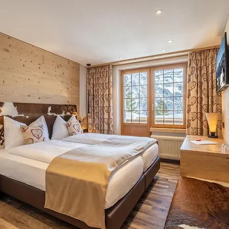 アルペンルー ホテル